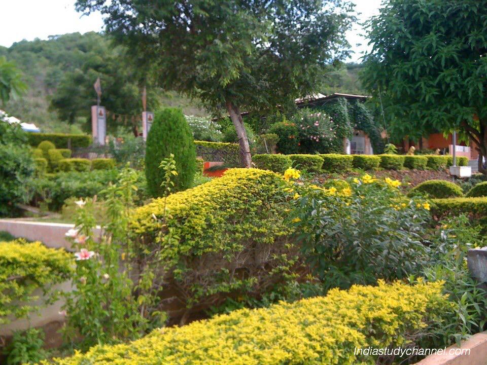 Garden at deshmukhi sai baba temple, deshmukhi village