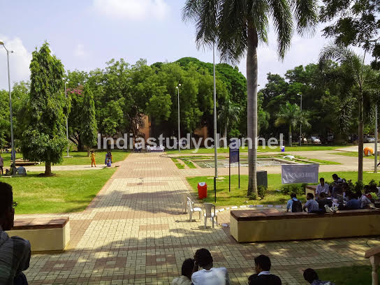 A green garden infront of National Institute of Technoogy (NIT), Warangal