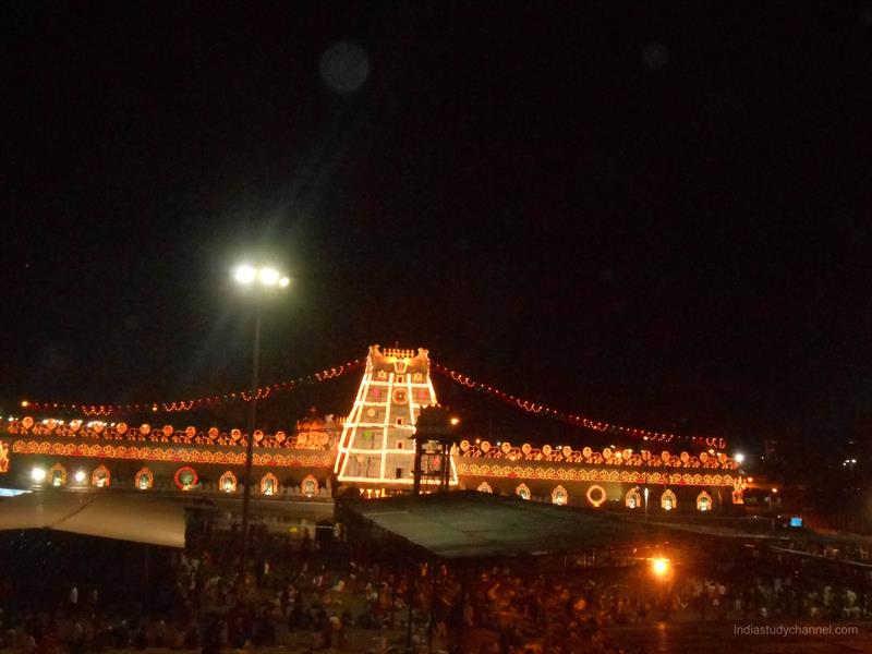 Night view of Venkateshwara temple, Tirupati
