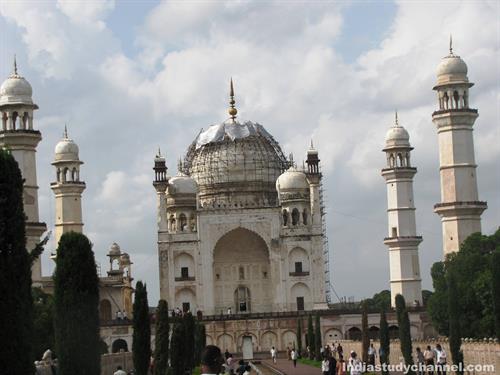 Bibi Ka Maqbara - Mini Taj Mahal
