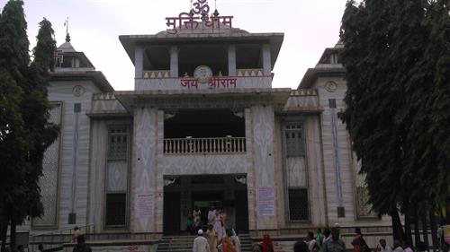 Muktidhaam temple at Nasik Road