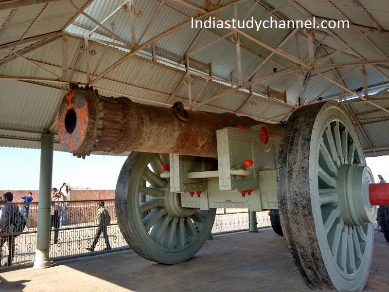 Jaivana - Biggest Cannon, Jaipur, Rajasthan
