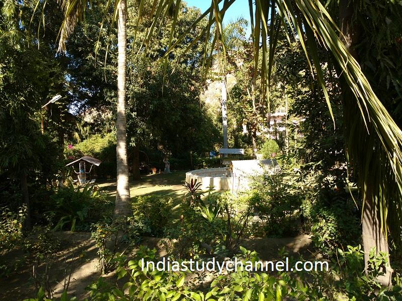 Park inside Vishnu Mandir, Sundha Mata, Bhinmal, Jalore
