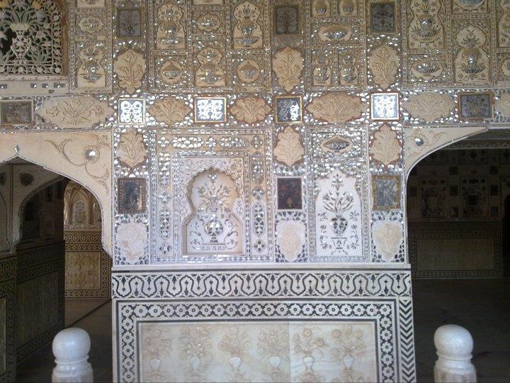 Intricate filigree work at Jaipur Palace