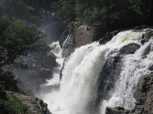 Hogenakkal Falls